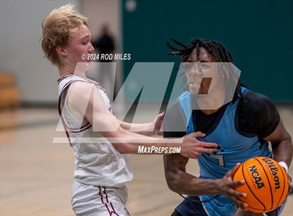 Thumbnail 3 in Sacred Heart Prep vs. Valley Christian photogallery.