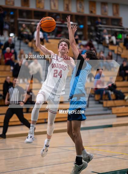 Thumbnail 2 in Sacred Heart Prep vs. Valley Christian photogallery.