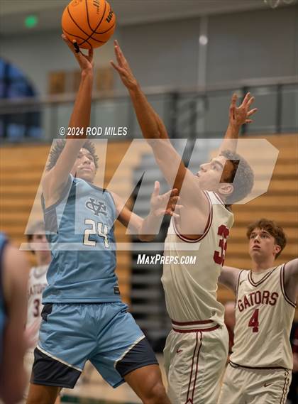 Thumbnail 2 in Sacred Heart Prep vs. Valley Christian photogallery.