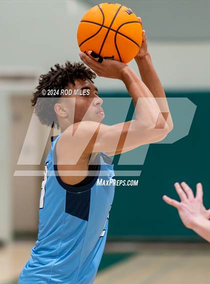 Thumbnail 2 in Sacred Heart Prep vs. Valley Christian photogallery.