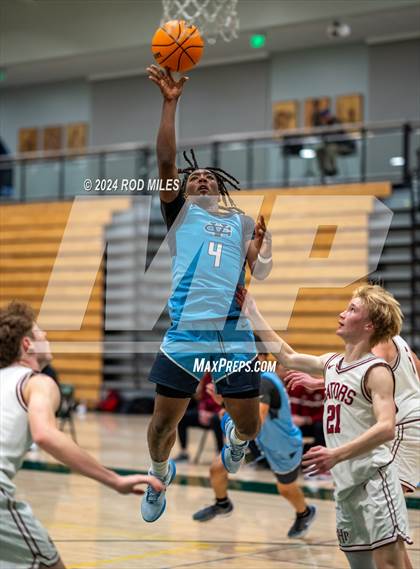 Thumbnail 3 in Sacred Heart Prep vs. Valley Christian photogallery.