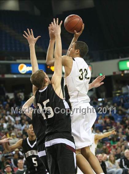 Thumbnail 3 in Archbishop Mitty vs. Woodcreek (CIF NorCal D2 Regional Final) photogallery.