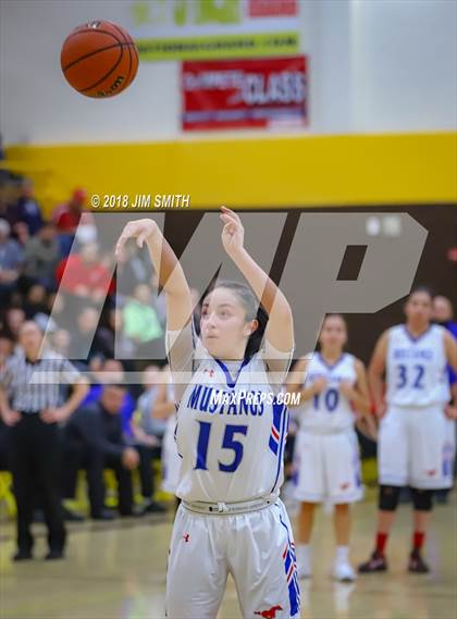 Thumbnail 3 in West Mesa vs. Rio Rancho (APS Metro Tournament) photogallery.