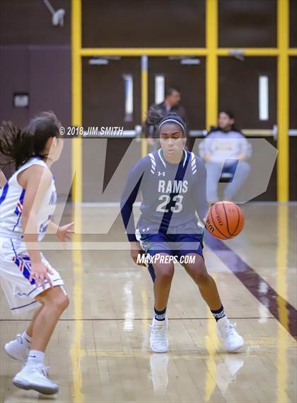 Thumbnail 3 in West Mesa vs. Rio Rancho (APS Metro Tournament) photogallery.