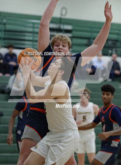 Thumbnail 2 in Hendersonville vs. Beech photogallery.