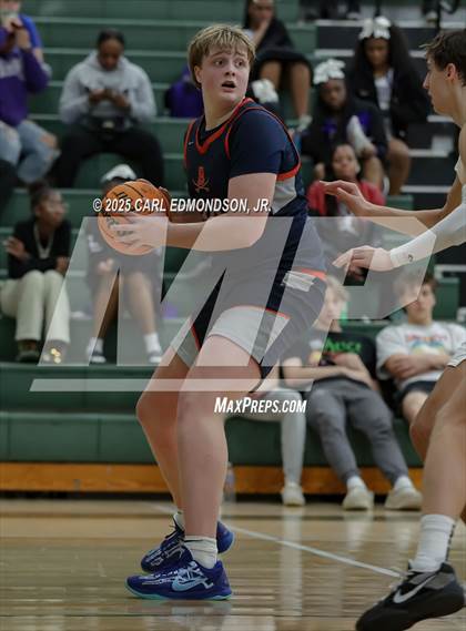 Thumbnail 2 in Hendersonville vs. Beech photogallery.