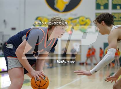 Thumbnail 3 in Hendersonville vs. Beech photogallery.