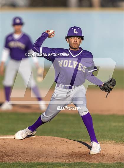 Thumbnail 3 in Sierra vs. Livingston photogallery.