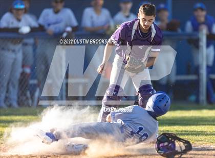 Thumbnail 1 in Sierra vs. Livingston photogallery.