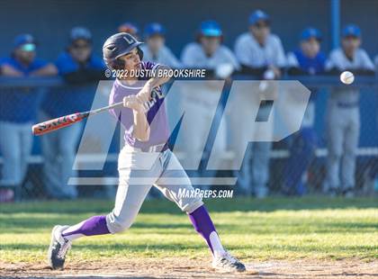 Thumbnail 2 in Sierra vs. Livingston photogallery.
