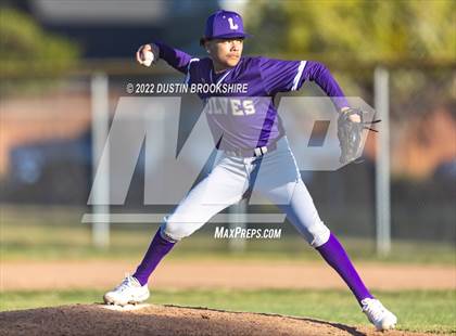 Thumbnail 2 in Sierra vs. Livingston photogallery.