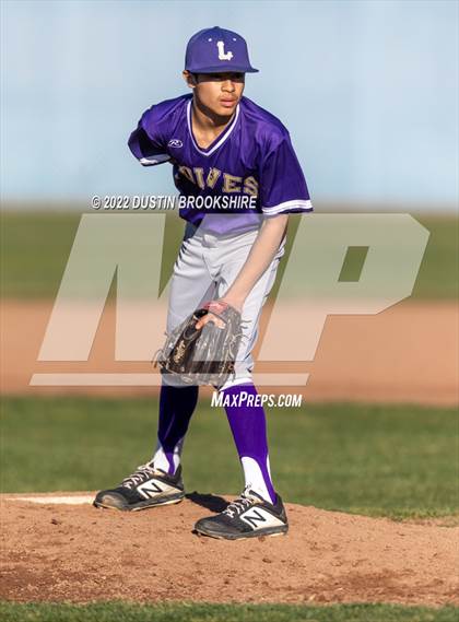 Thumbnail 2 in Sierra vs. Livingston photogallery.