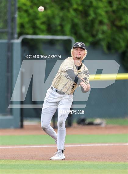 Thumbnail 2 in Grandview vs. Prairie View (CHSAA 5A 3rd Round Consolation) photogallery.