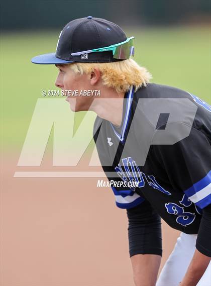 Thumbnail 2 in Grandview vs. Prairie View (CHSAA 5A 3rd Round Consolation) photogallery.