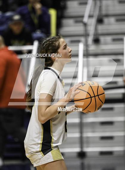 Thumbnail 2 in North Kingstown vs. Moses Brown (RIIL Semifinal) photogallery.