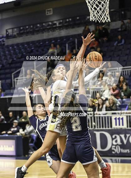 Thumbnail 3 in North Kingstown vs. Moses Brown (RIIL Semifinal) photogallery.