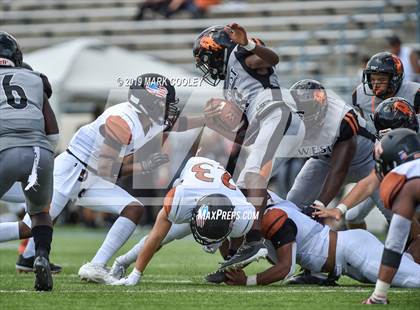 Thumbnail 1 in West Mesquite vs. Hutto photogallery.