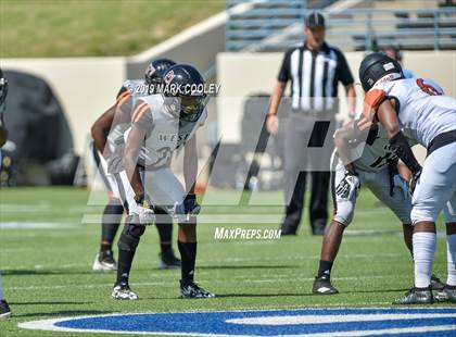 Thumbnail 1 in West Mesquite vs. Hutto photogallery.