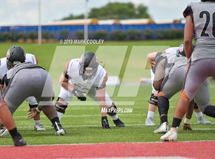 Thumbnail 2 in West Mesquite vs. Hutto photogallery.
