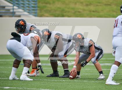 Thumbnail 2 in West Mesquite vs. Hutto photogallery.