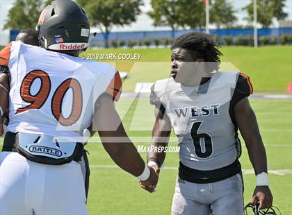 Thumbnail 1 in West Mesquite vs. Hutto photogallery.