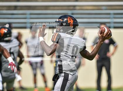 Thumbnail 3 in West Mesquite vs. Hutto photogallery.