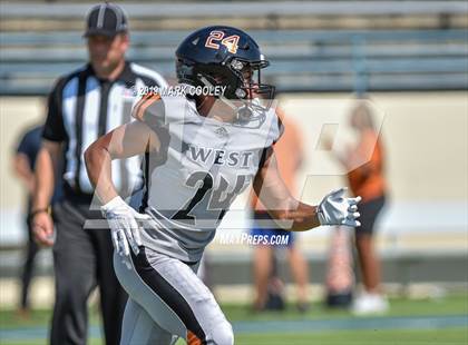 Thumbnail 3 in West Mesquite vs. Hutto photogallery.