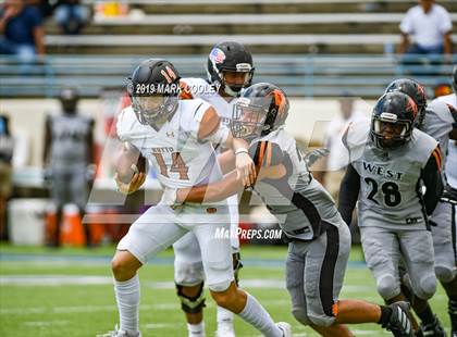 Thumbnail 1 in West Mesquite vs. Hutto photogallery.