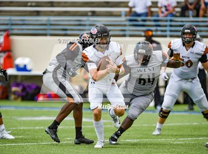 Thumbnail 3 in West Mesquite vs. Hutto photogallery.