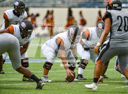 Thumbnail 1 in West Mesquite vs. Hutto photogallery.