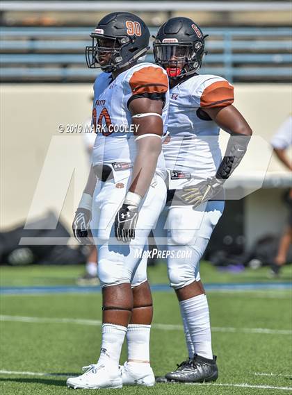 Thumbnail 2 in West Mesquite vs. Hutto photogallery.