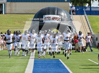 Thumbnail 2 in West Mesquite vs. Hutto photogallery.