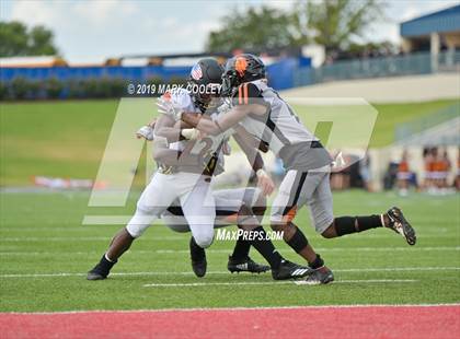 Thumbnail 3 in West Mesquite vs. Hutto photogallery.