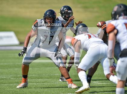 Thumbnail 3 in West Mesquite vs. Hutto photogallery.