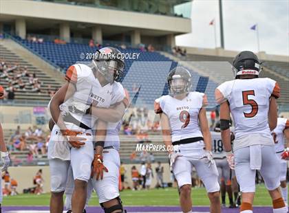 Thumbnail 1 in West Mesquite vs. Hutto photogallery.