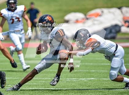 Thumbnail 2 in West Mesquite vs. Hutto photogallery.