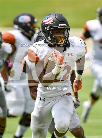 Thumbnail 1 in West Mesquite vs. Hutto photogallery.
