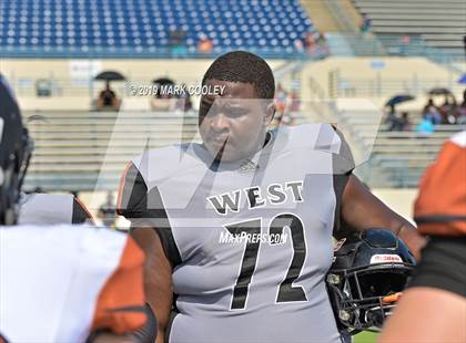 Thumbnail 2 in West Mesquite vs. Hutto photogallery.