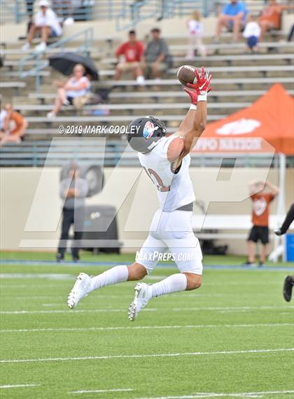 Thumbnail 2 in West Mesquite vs. Hutto photogallery.