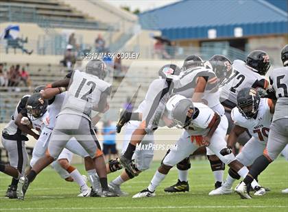 Thumbnail 1 in West Mesquite vs. Hutto photogallery.