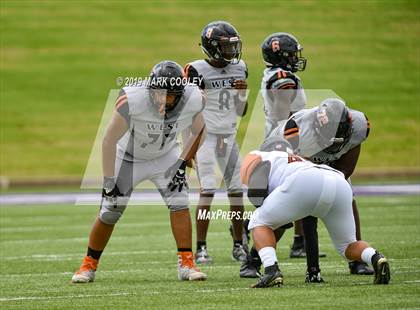 Thumbnail 3 in West Mesquite vs. Hutto photogallery.
