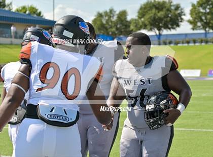 Thumbnail 3 in West Mesquite vs. Hutto photogallery.