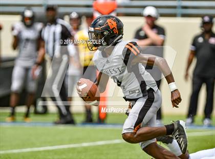Thumbnail 1 in West Mesquite vs. Hutto photogallery.
