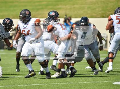 Thumbnail 2 in West Mesquite vs. Hutto photogallery.