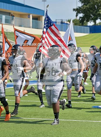 Thumbnail 1 in West Mesquite vs. Hutto photogallery.