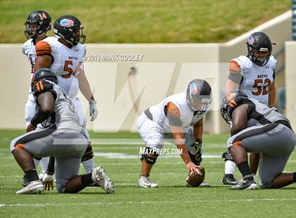 Thumbnail 1 in West Mesquite vs. Hutto photogallery.