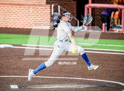 Thumbnail 1 in Barbers Hill vs. Angleton (UIL Softball 5A Region 3 Finals) photogallery.