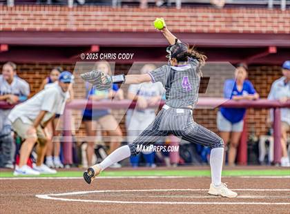 Thumbnail 3 in Barbers Hill vs. Angleton (UIL Softball 5A Region 3 Finals) photogallery.