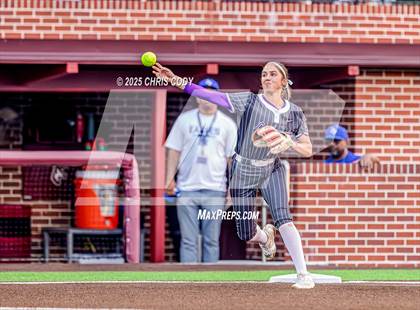 Thumbnail 1 in Barbers Hill vs. Angleton (UIL Softball 5A Region 3 Finals) photogallery.