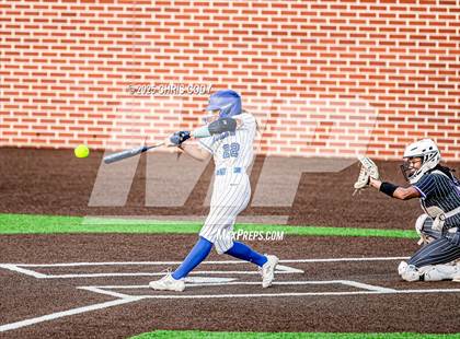 Thumbnail 3 in Barbers Hill vs. Angleton (UIL Softball 5A Region 3 Finals) photogallery.
